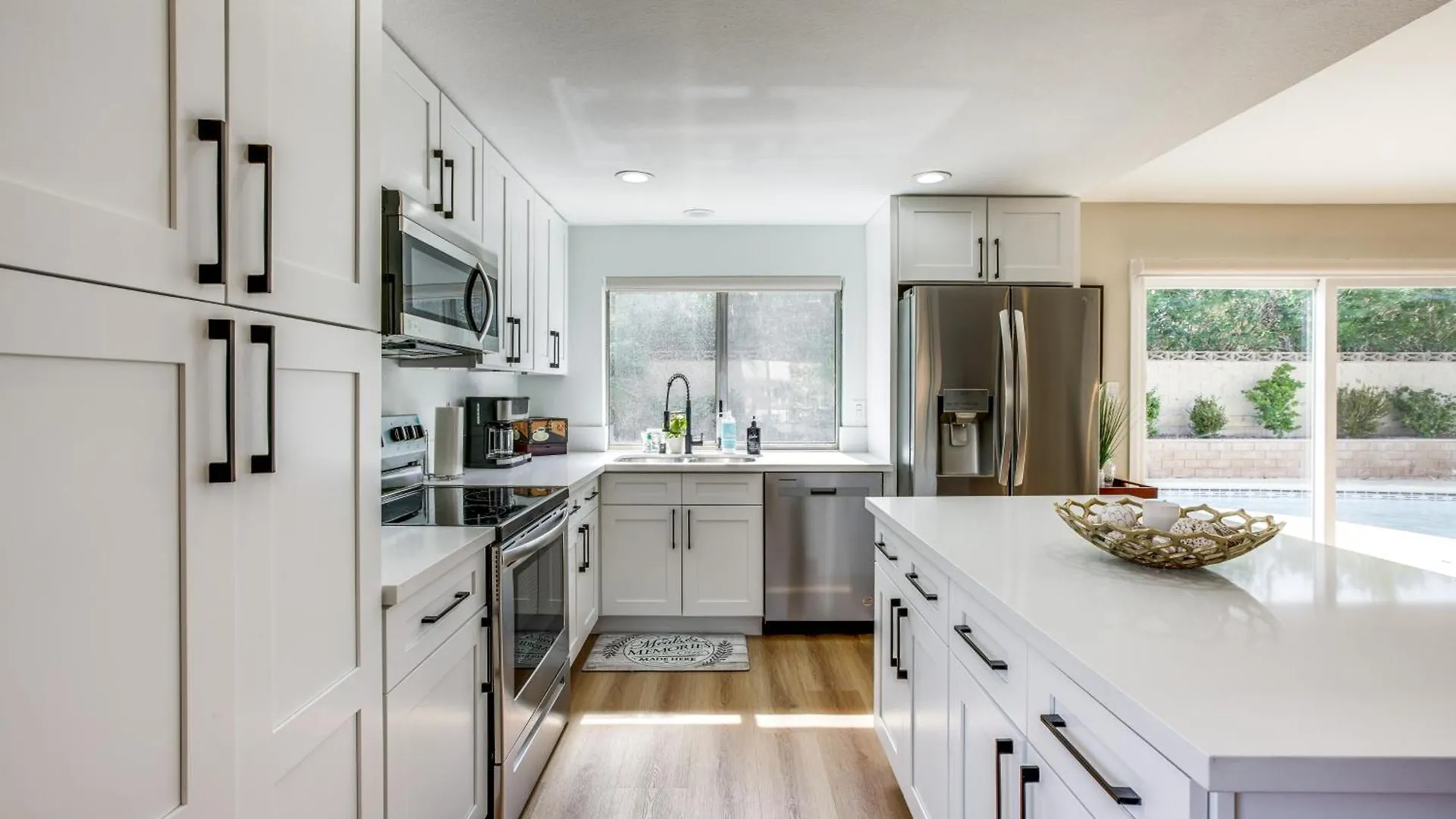 Pet-Friendly Las Vegas Home With Pool 4 Mi To Strip